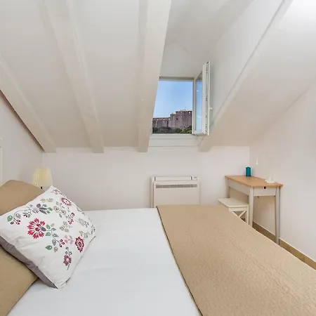 Apartment Porta And By Irundo